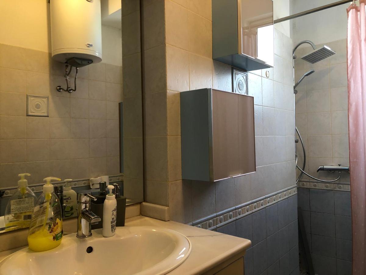 Апартаменти Fully Equipped Flat With Stunning Sea Views Дуррес Екстер'єр фото
